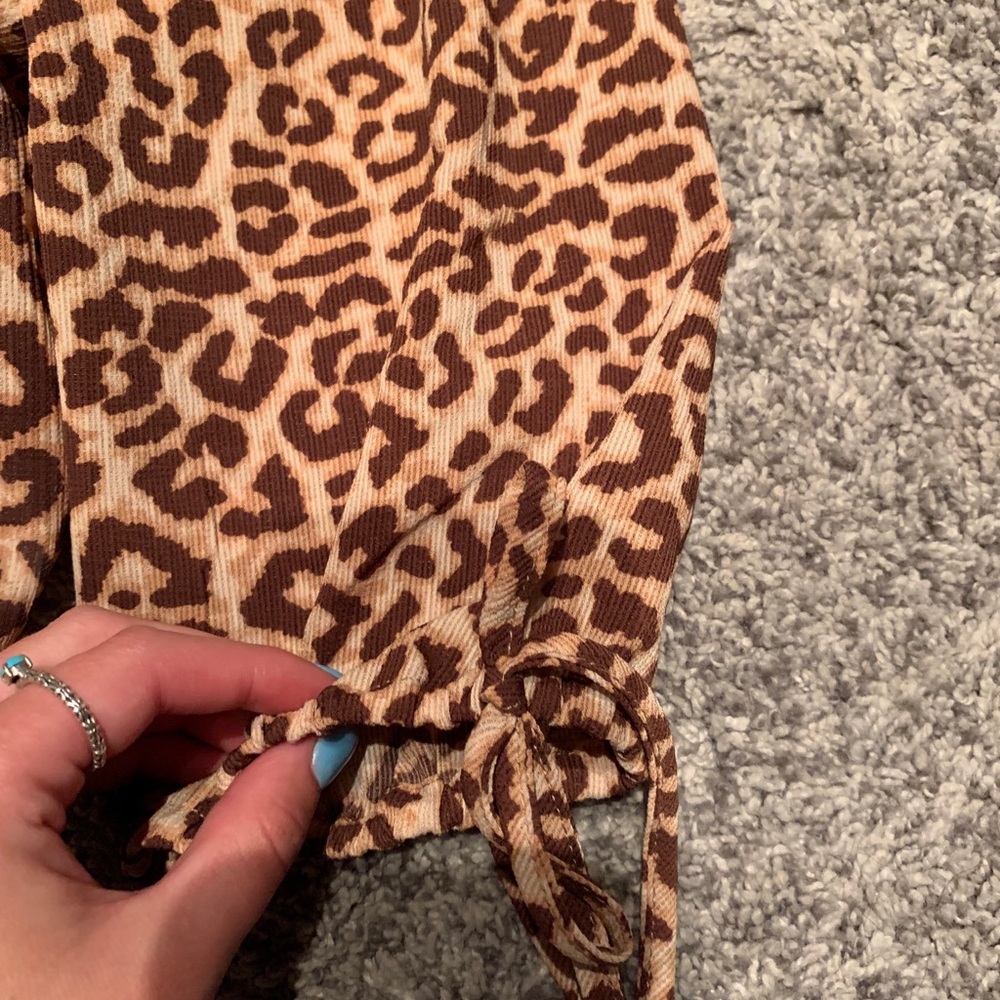 COTTON ON CHEETAH BLOUSE - Picture 8 of 8